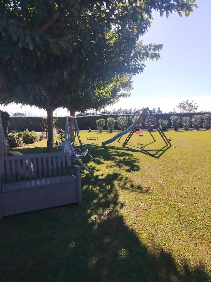 Logement Atypique Arles Esterno foto