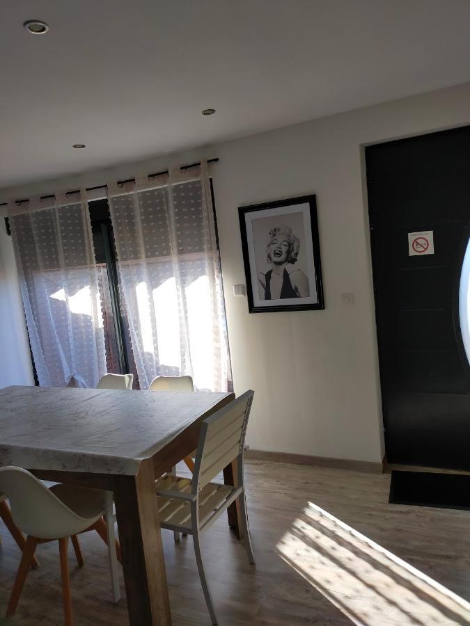 Logement Atypique Arles Esterno foto